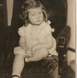 Meet your Posher, Debbie